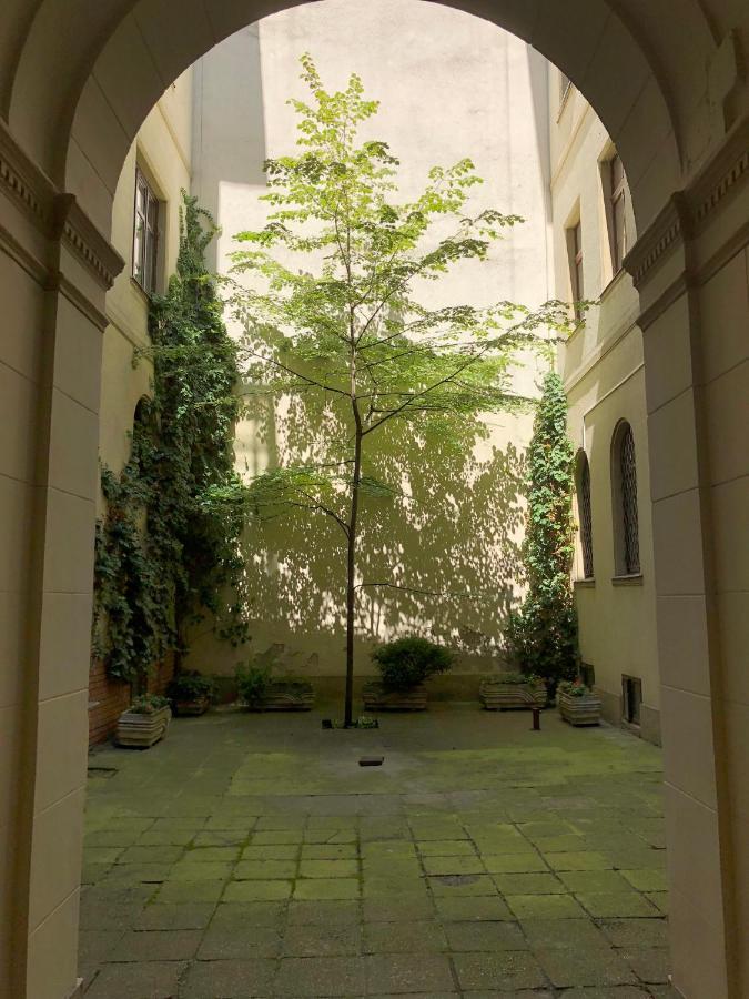 Urania Apartmán